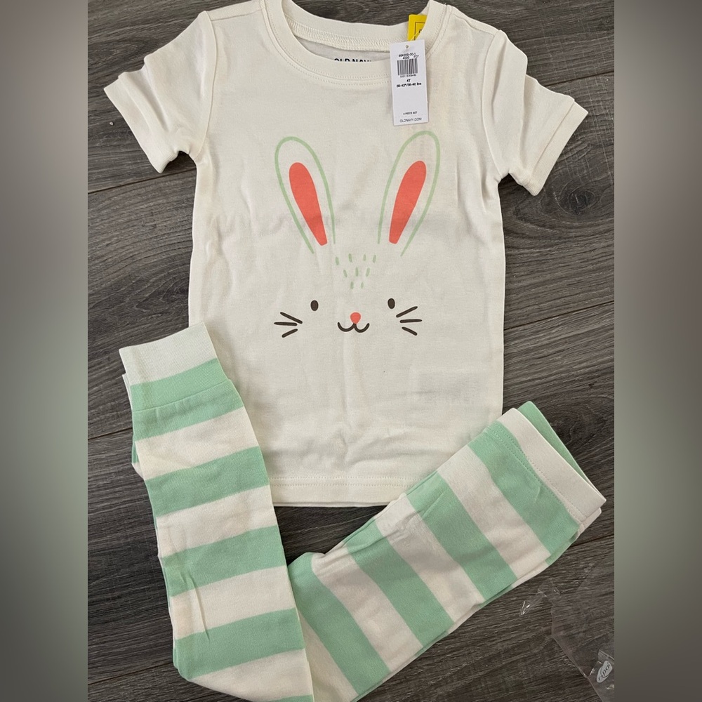 Toddler Easter Pajamas Bunny Set 4T NWT Old Navy